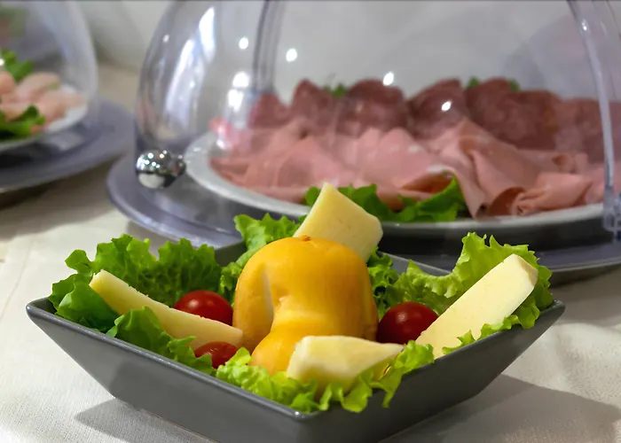 多纳泰罗酒店 酒店 3*