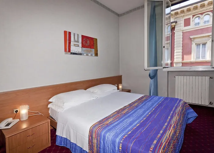 多纳泰罗酒店 3*